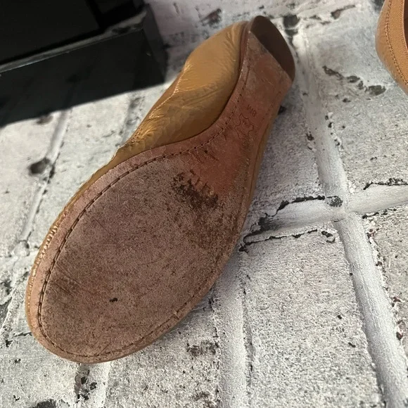 Tory Burch Tan Patent Flats with Gold Emblem - Picture 2 of 4